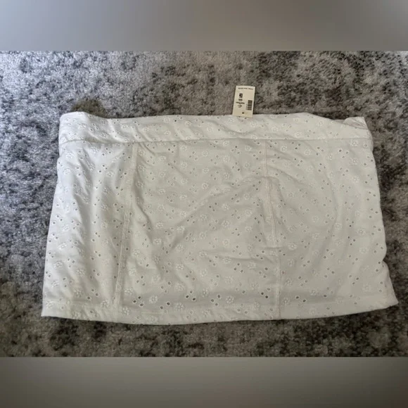 NWT Aeropostale Eyelet Tube Top White Floral Embroidery Strapless Size XL - Picture 2 of 5